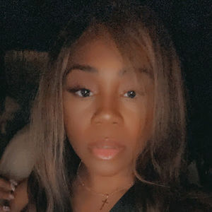 Meet your Posher, Ebony